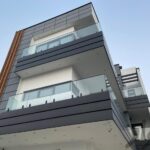 ویلا تریبلکس استخردار نما مدرن در خط دریا