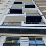 آپارتمان تک‌واحدی نوساز نزدیک ساحل خط‌دریا