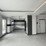 آپارتمان ۱۳۷ متری نوساز تک واحدی در سرخرود