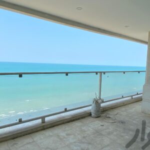 واحد ۱۳۸ متری چند قدمی ساحل با ویو همیشگی دریا